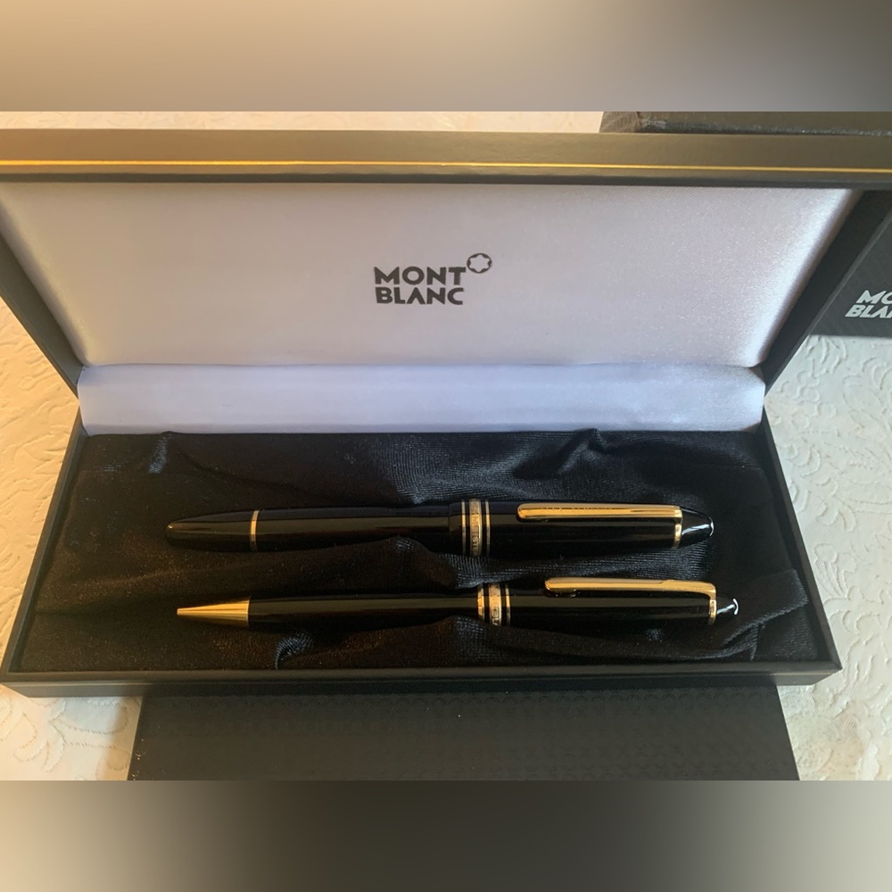 Vintage Mont Blanc Pen set.